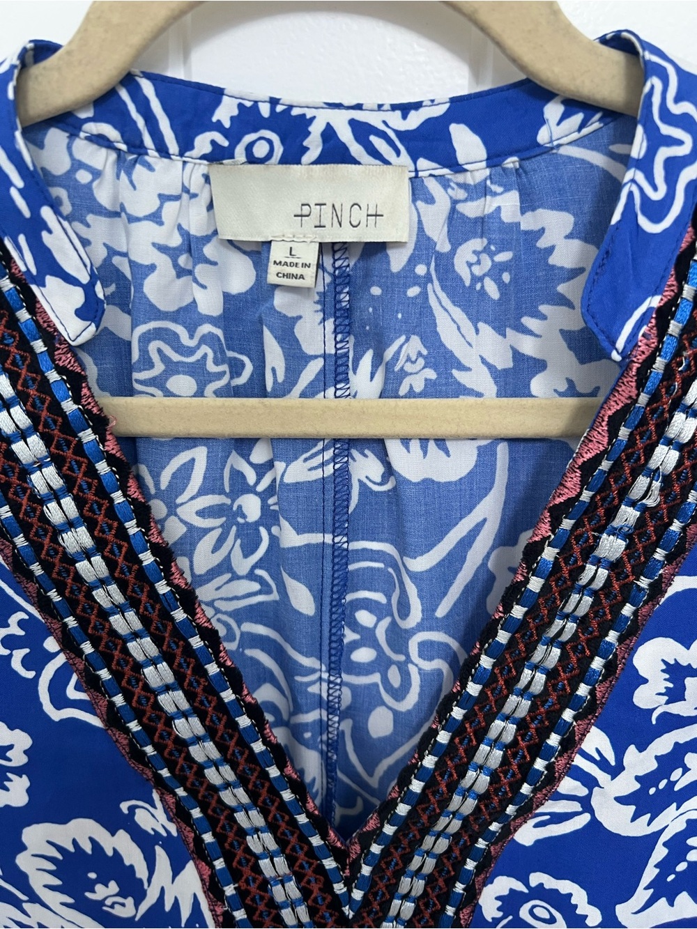 Blue & White Floral Embroidered V-Neck Blouse - Picture 3 of 9